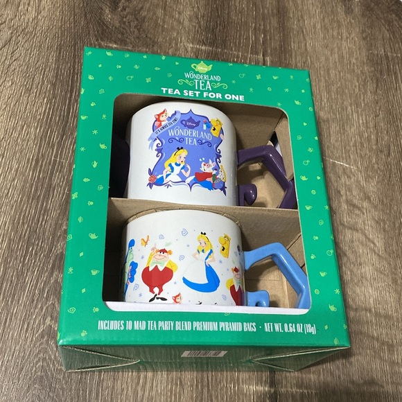 Disney Parks Alice Wonderland Tea Set For One Mug Teapot Tea New With Box - Picture 1 of 6